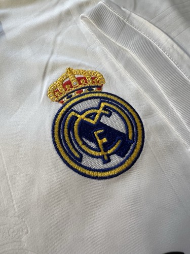 Camiseta Adidas firmada por Karim Mostafa Benzema Real Madrid CF Beckett certificado de autenticidad - Imagen 6 de 12