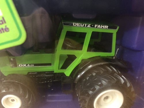 NEW SIKU DEUTZ-FAHR DX 4.70 W/TWIN REAR WHEELS #2950 1/32 NIB WEST GERMANY - Picture 2 of 10