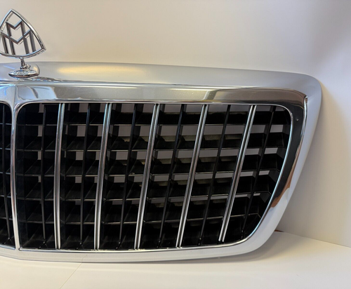 2003 - 2010 MERCEDES-BENZ W240 MAYBACH 57S 62S FRONT GRILLE A2408800283 OEM - Picture 5 of 23
