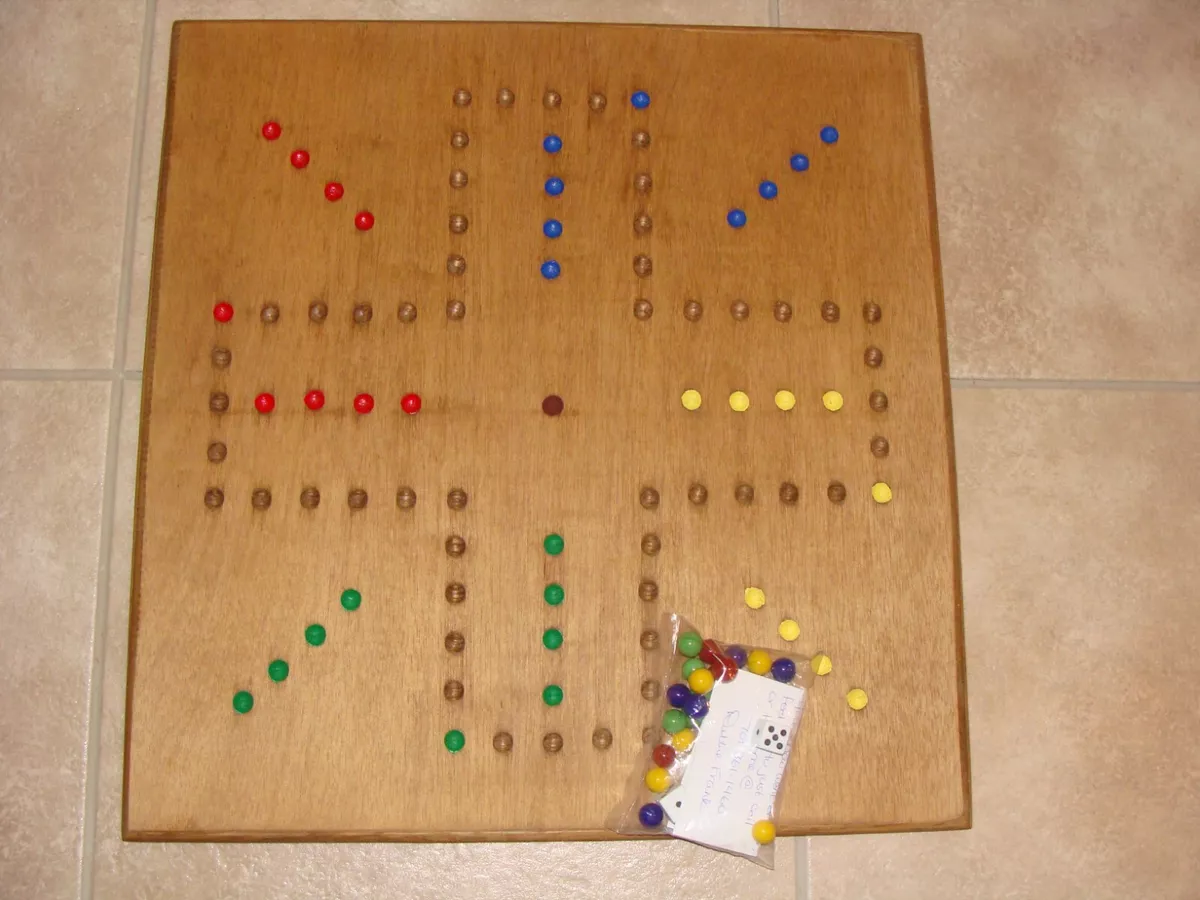 Aggravation Board Game 2 to 4 player. Hand made. Wahoo, Marble Wood gj