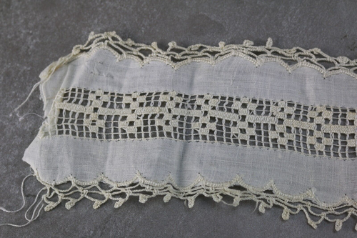 💗 Antico pezzo rimanente pizzo vintage ornato ecrù floreale 13x3" shabby chic COSÌ COM'È - Foto 4 di 6