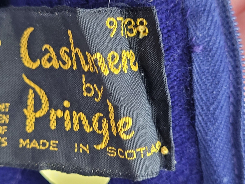 VTG Cashmere by Pringle Sweater Men S / Woman M Navy Grandma Core Scotland Made - Picture 20 of 21