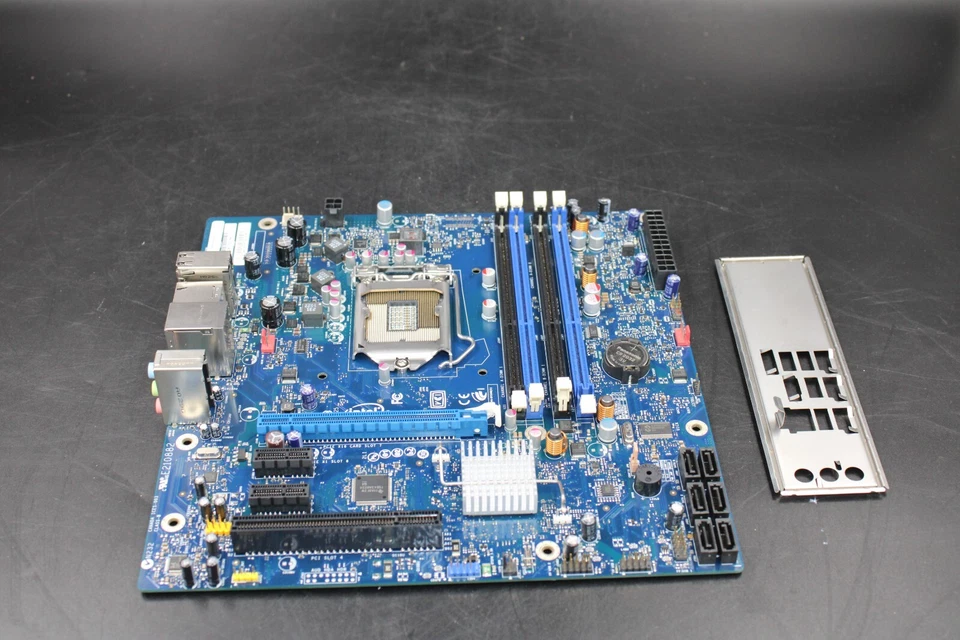 Placa madre de escritorio Intel DP55WB E64798 Intel Socket LGA 1156 DDR3 mATX con E/S Foto 3 de 3