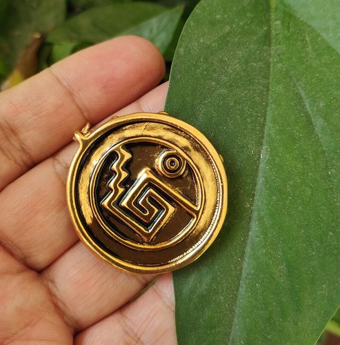 Movie Pirates of the Caribbean Aztec Gold Medallion Pendant Coin Skull Necklace - Picture 19 of 22
