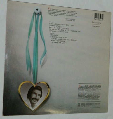 Marty Robbins LP / Some Memories Just Wont Die / Columbia FC 38603 / NM - Picture 3 of 3