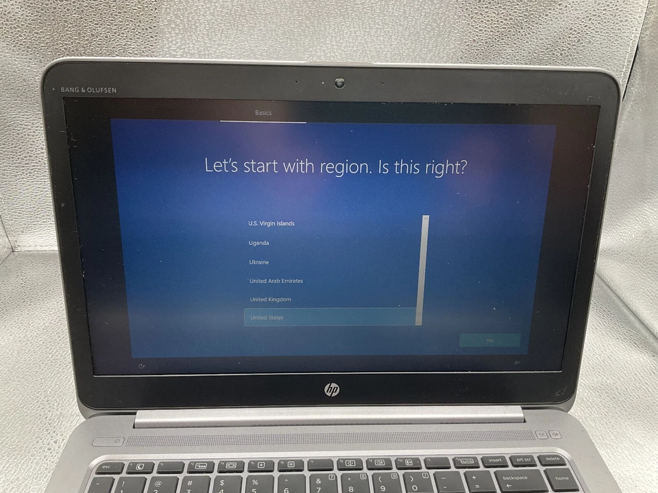 HP EliteBook Folio 1040 G3, i7-6600U @ 2.6GHZ, 16GB RAM, 512GB SSD, Pantalla 1080P Foto 2 de 4