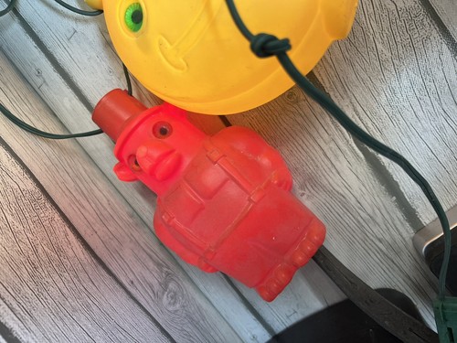 Vintage 7 Blow Mold Plastic Frog Patio RV Camping Party Lites Tiki Light String - Picture 8 of 8
