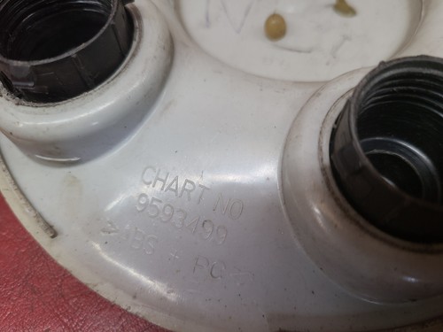 2000-2002 Oldsmobile Intrigue Set of 2 5 Lug Silver Plastic Center Caps 6.75" - Picture 9 of 9