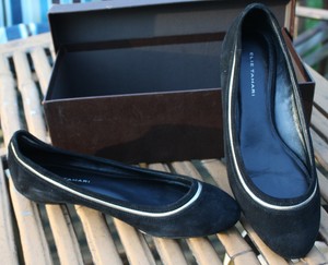 elie tahari shoes flats