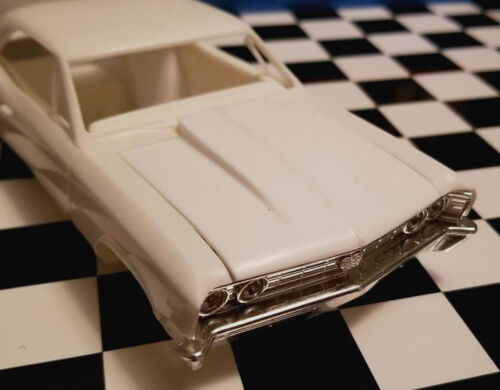 Resin 2" Cowl Hood '67 Chevelle AMT 1/25. NEW!! - Picture 3 of 3