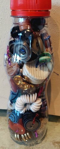 BUTTON SETS~2 HOLE~11 Oz Plastic BOTTLE FULL~vintage~see Photos~read Details~ - Picture 5 of 6