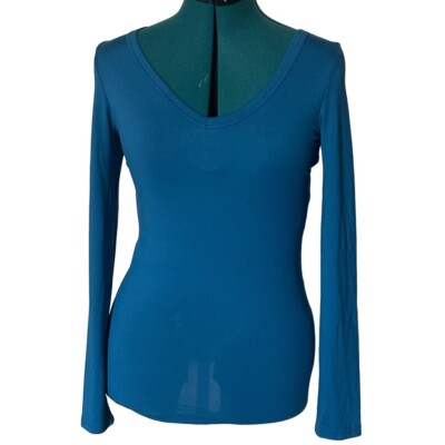 Rue 21 V-Neck Blue Knit Top Tight Fit Polyester Spandex Blend Women's Size Med