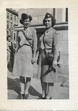 HOW THEY ROLLED 20th Century Women FOUND PHOTO Black And White ORIGINAL 410 47 X