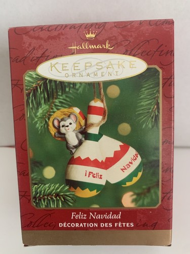 Vintage Hallmark Ornament Feliz Navidad Mouse with Maracas make Noise 2000 - Picture 2 of 5