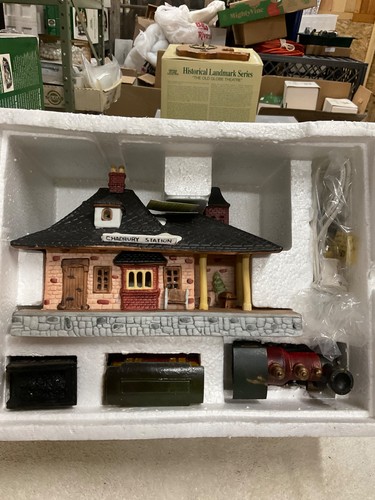 Department 56 Dicken's Village Series Train and Lighted Station 4 Piece Set - Picture 5 of 12