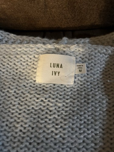 Neu mit Etikett Anthropologie Luna + Ivy hellblau/weiß 3D Häkelblumen Cardigan Pullover Gr. M - Bild 2 von 11