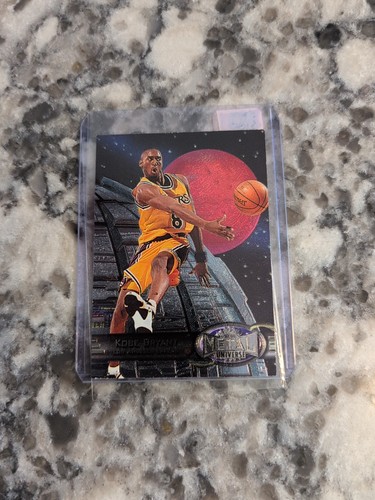 Metal Universe 1997-98 - Kobe Bryant #81 - Imagen 6 de 12