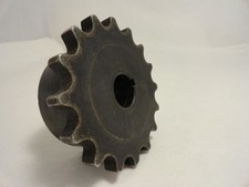 206001 Old-Stock; Martin 1138160 Chain Coupling Hub; # 50; 3/4"ID; 16T