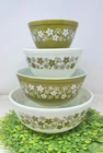 PYREX Spring Blossom / Crazy Daisy  4-Pc. Nesting Bowl Set 401,402,403,404