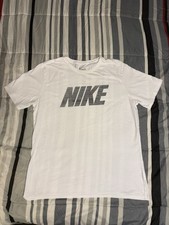 Nike White T-Shirt Youth Size XL