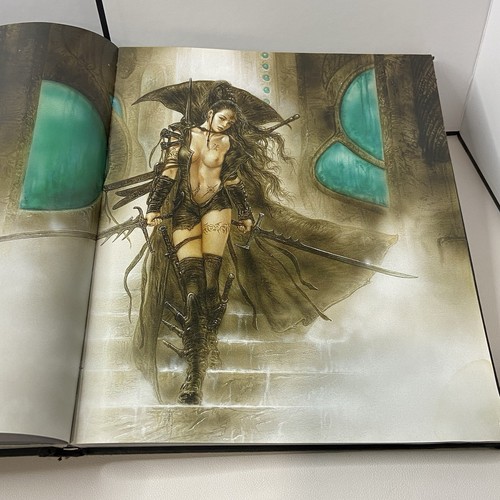 Fantastic Art: The Best of Luis Royo by Luis Royo (Hardcover, 2004) - Imagen 13 de 16