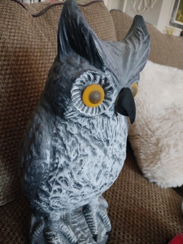 Owl Blow Mold 1990 Outdoor Garden Decoy Bird Deterrent 16" Dalen Products VGC - Picture 2 of 6
