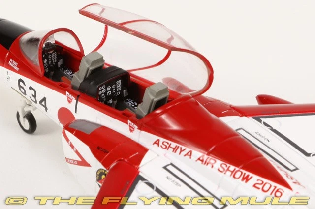 Hobby Master 1:72 T-4 JASDF 32nd TSQ Red Dolphin #26-5808 Foto 3 de 4