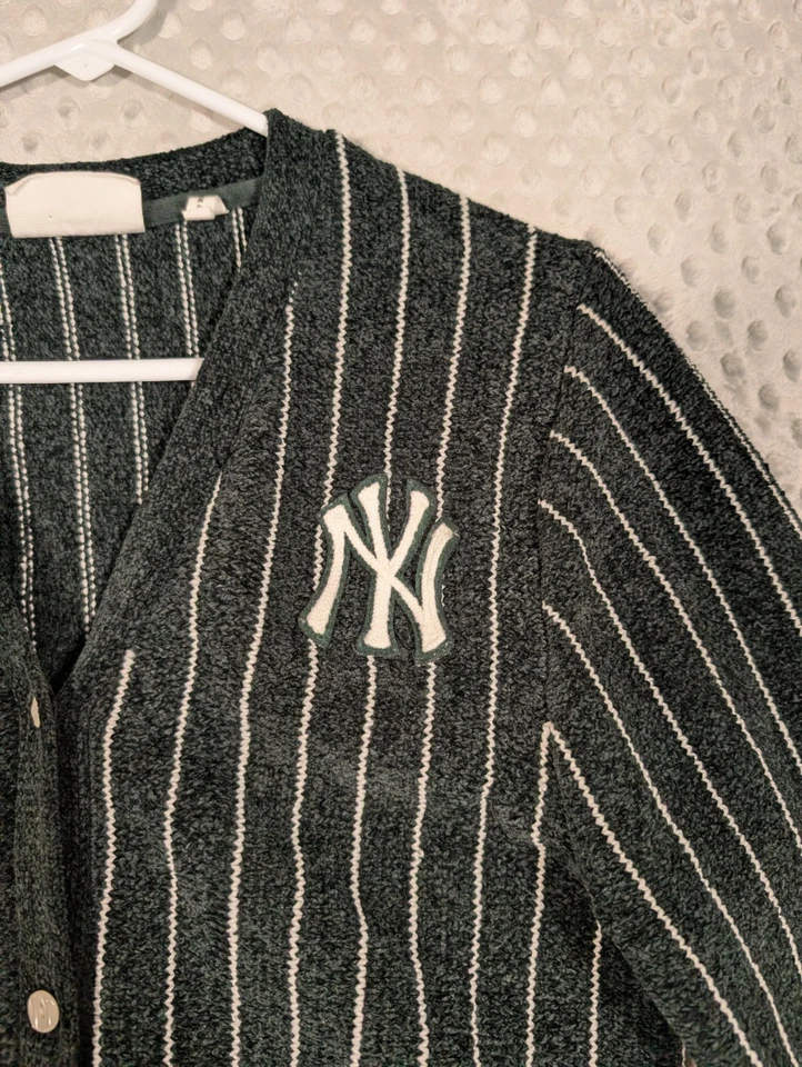 Cárdigan Kith Niños Pequeños Niños 10/12 MLB New York Yankees Boucle Verde Cazador Foto 2 de 4