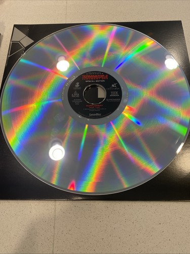 Terminator II Judgement day Special Edition 3-Lazer Disc set Schwartzeneger THX - Picture 15 of 18