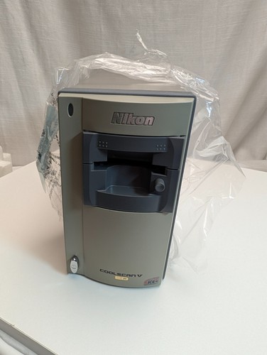 Open Box Nikon Coolscan V ED LS-50 Slide Film Scanner, SA-21, CD-ROMs & Manuals - 第 16/19 張圖片