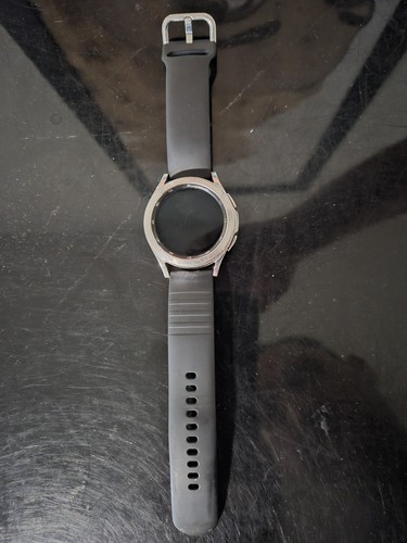 Samsung Galaxy Watch4 Classic Thom Browne 46 mm - Photo 11 sur 12