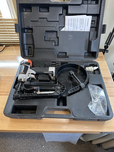 Paslode CS150 pneumatischer Kronkorkenhefter mit Koffer getestet funktioniert super kostenloser Versand - Bild 2 von 14