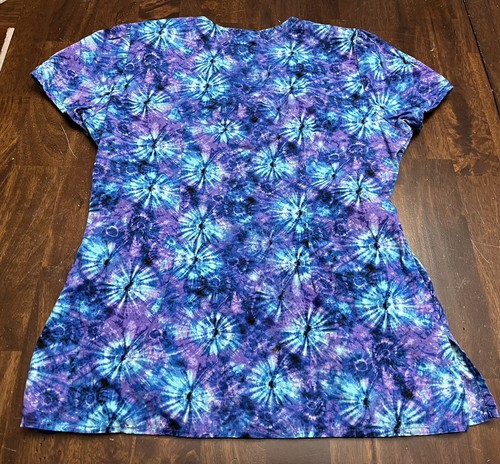 White Cross Tie Dye Cotton Nursing Scrub Top Women's size XS - Picture 4 of 6