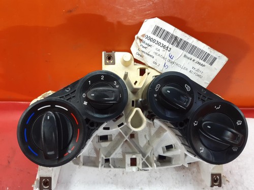 2011 FORD KA Heater/AC Controller - Picture 2 of 5