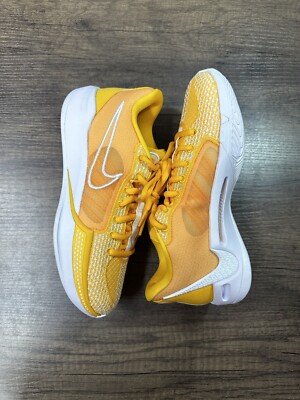 NIKE W Sabrina 1 サブリナ　ナイキ　イエロー　黄色　蛍光 NIKE W Sabrina 1 サブリナ ナイキ イエロー 黄色 蛍光 - メルカリ