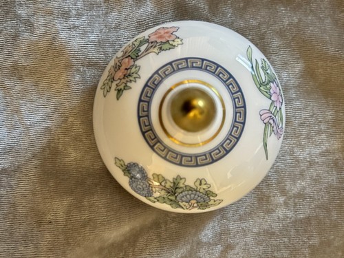 Blue Siam Wedgwood Bone China Sugar Bowl with Lid Creamer Used Only Once - Picture 7 of 8