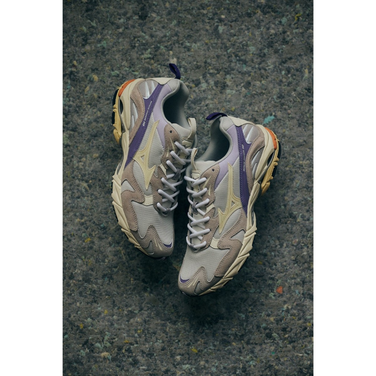 MIZUNO WAVE RIDER 10 D1GA247104 Light gray/Off-white/Purple