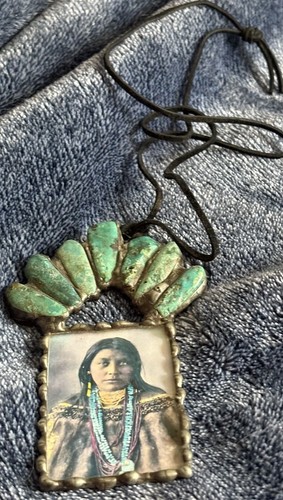 Turquoise & Sterling Necklace Of Framed Photo Of Indian Girl, Free Shipping - Picture 6 of 6