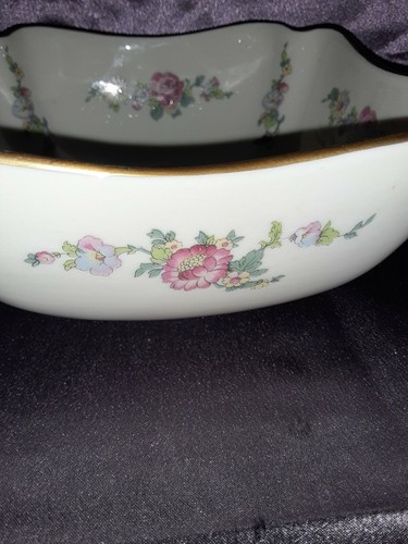 Fine Concorde China Square Bowl, Pink Flowers & Gold Trim - Picture 4 of 5