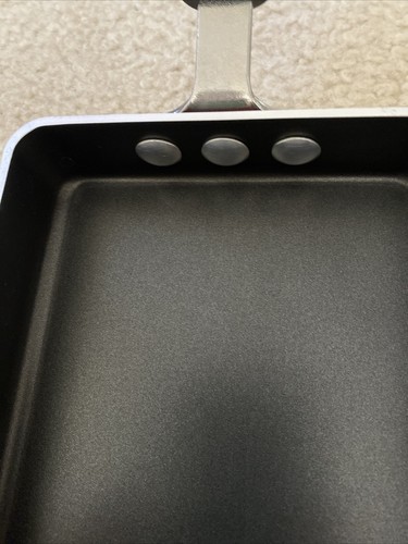 Japanese Skillet: Cooks Essential, Porcelain Enamel, Aluminum Nonstick. - Picture 3 of 5