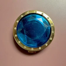 Outstanding Hampden Powder Compact Peacock Blue Faceted Top Rhinestones 
