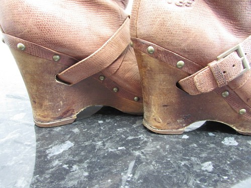UGG Taryn Brown Caviar Leather Womens Uk 6.5 EU 39 Wedge Mid Calf Buckle Boots - Picture 2 of 12