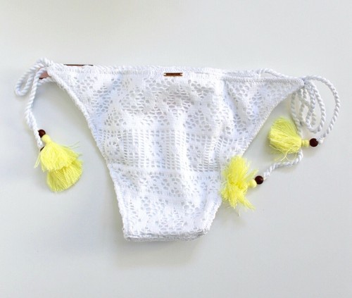 Bikini Victoria's Secret uncinetto pizzo nappa stringa cravatta laterale fondo bianco taglia S - Foto 2 di 5