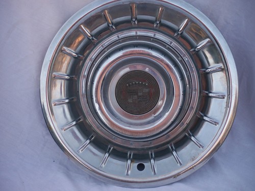 VINTAGE Cadillac Hubcap Sombrero 1956 - COUNT OF SIX - Picture 4 of 9