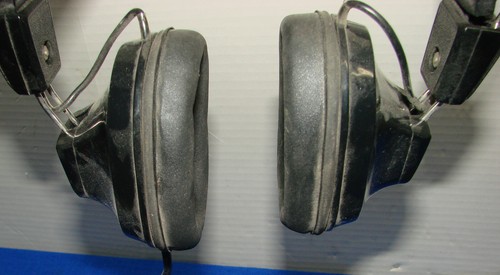 vintage MONTGOMERY WARD AIRLINE Gen 6502A HEADPHONES with 1/4" PLUG - Picture 4 of 5