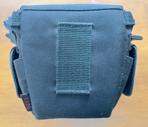TAMRAC 3320 Camera Bag (Ext. Dim: 15 x 16 x 11 cm HxWxD) - Picture 3 of 7