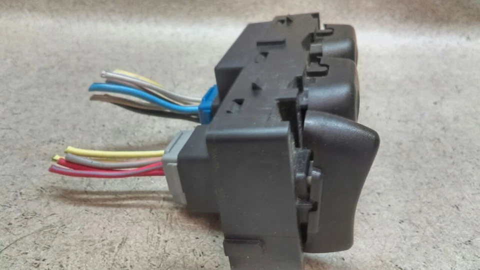 Interruptor de janela de energia Driver Master compatível com 02-05 FORD EXCURSION K99-183328 - Imagem 2 de 4