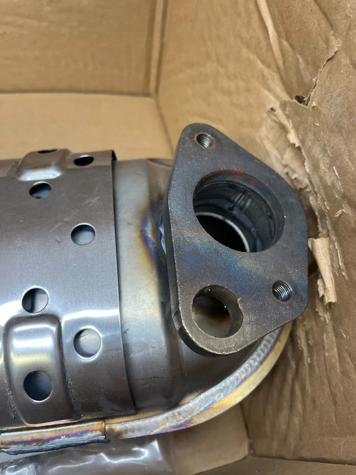 Convertidor catalítico delantero Walker 16514 para Kia Rio Hyundai Accent Rio5 2006-2011 Foto 3 de 4