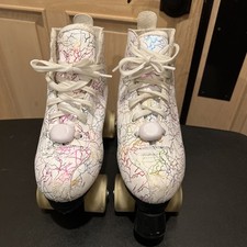 Glitter Roller Skates -White N Metallic String Graphic LED Wheel Women's size 7