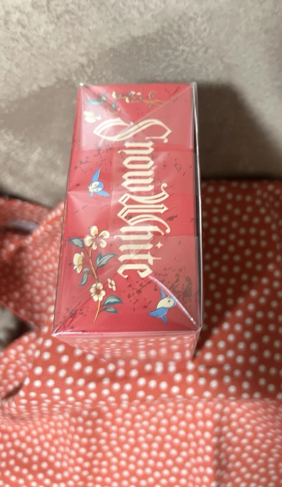 Perfume de manzana venenosa Blancanieves 3,4 oz sellado - Coleccionista Disney + Aceite labial extra Foto 3 de 4